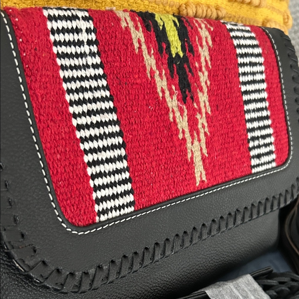 New Myra Bag Black Genuine Leather Crossbody with Aztec Rug & Fringe - Picture 10 of 12